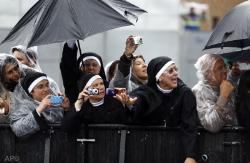 The Pope meets students of Jesuit Schools
