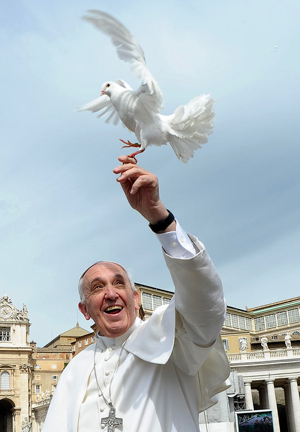 The Pope meets students of Jesuit Schools