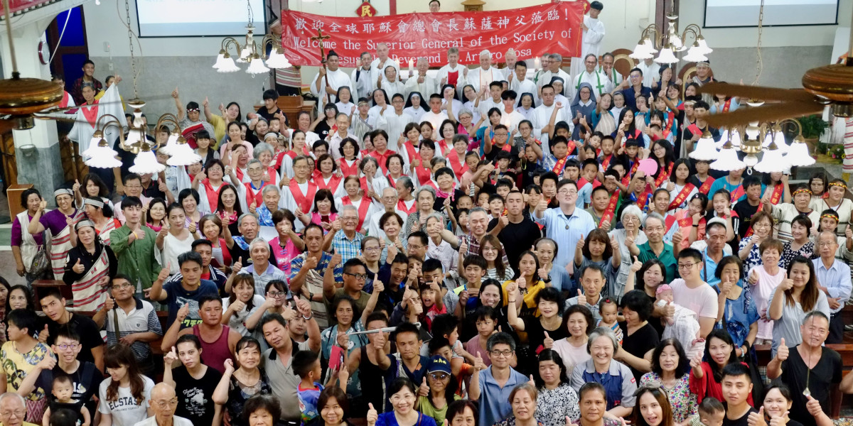 2019.08.Mass-in-Chutung-parish