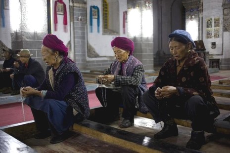 B_elderly-faith.jpg