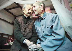 夫妻晚年生活的一天