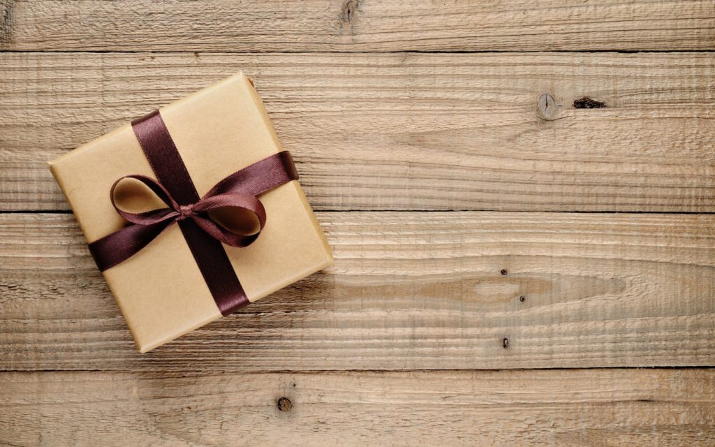 6908006-gift-love