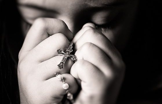 pray