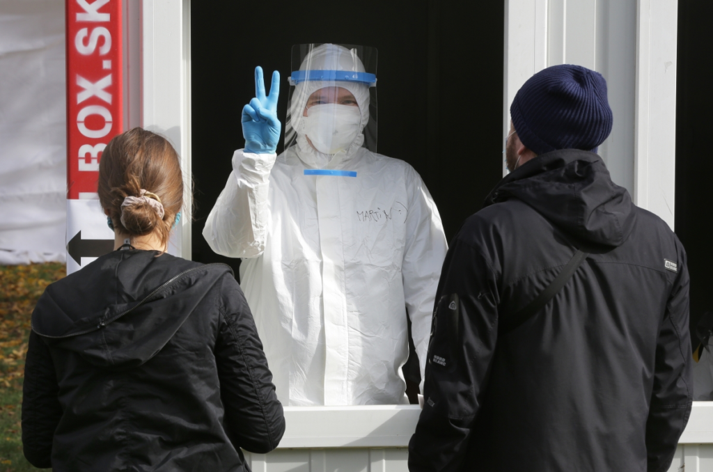Slovak Jesuits help in Covid-19 testing