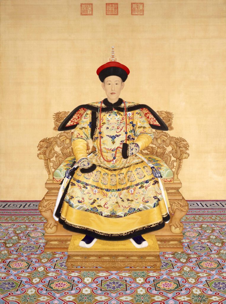 郎世寧繪畫的乾隆帝朝服像