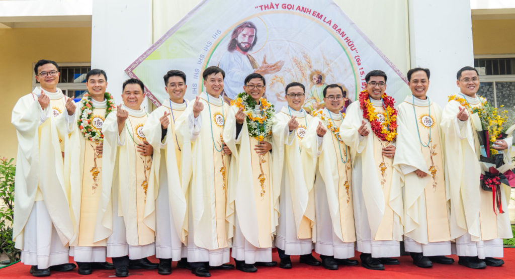 2022.12.Vietnam-ordination