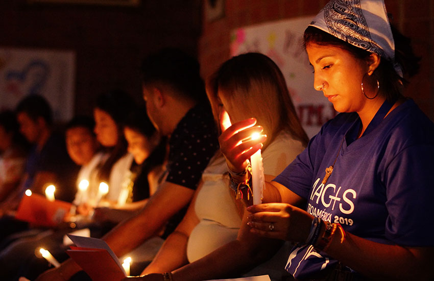 2022-12-23_young-adults-network_prayer