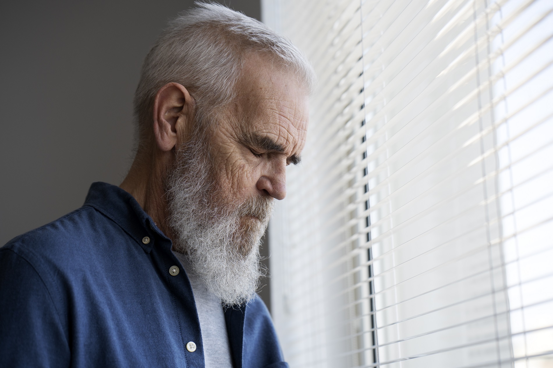 sad-elder-man-blind