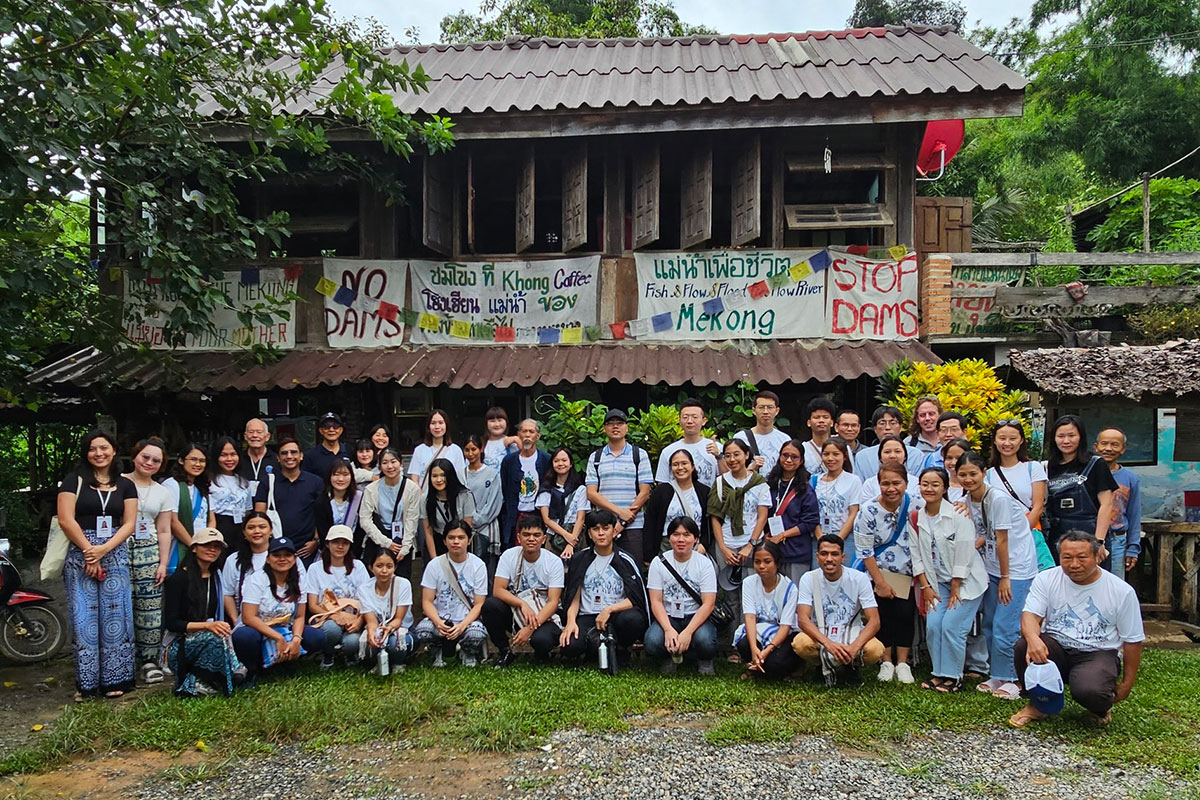 2023-10-24__sj-at-frontiers-06_ph09