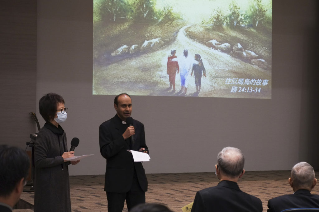 台北依納爵靈修中心方進德神父與黎文靜老師帶領「我在耕莘文教院被祝福」的祈禱