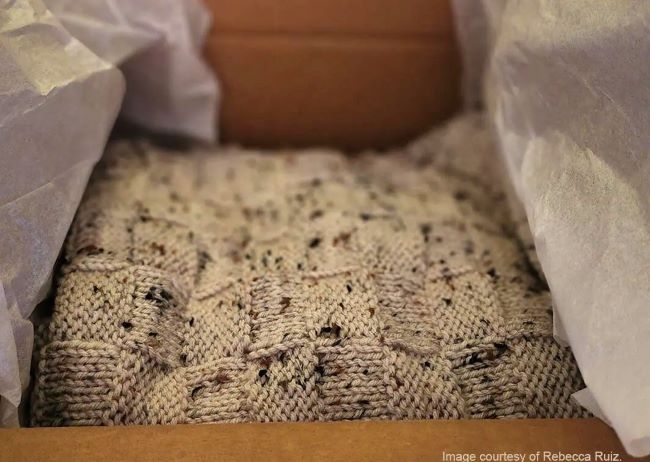 作者陆兹收到的手工毛毯