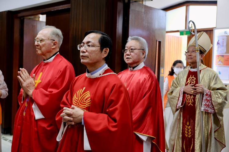 耶稣会2024授予执事司铎圣秩进堂