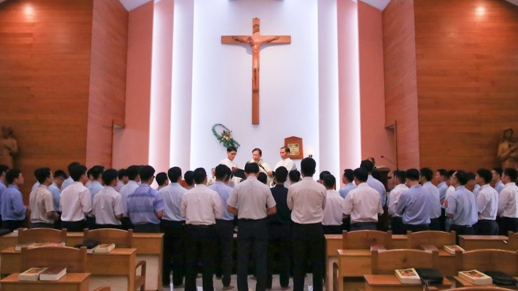 非常務送聖體員派遣禮