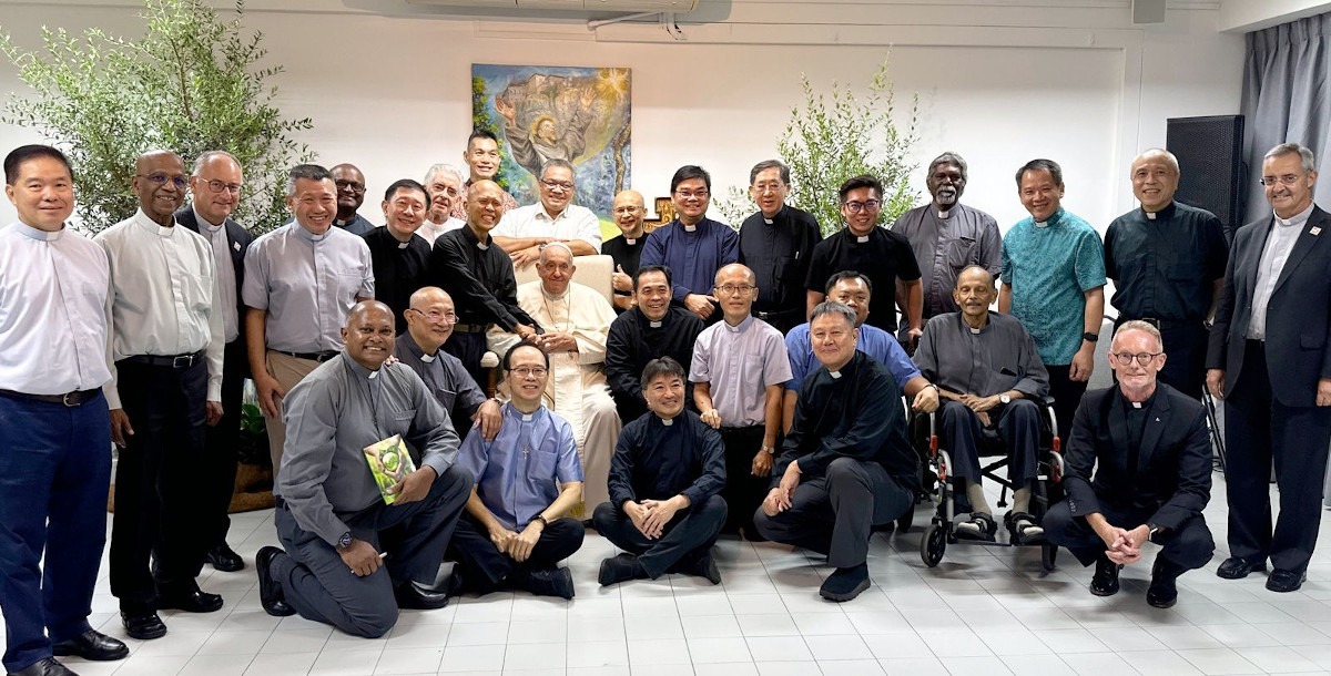 2024.09.Group-photo-of-MAS-Jesui