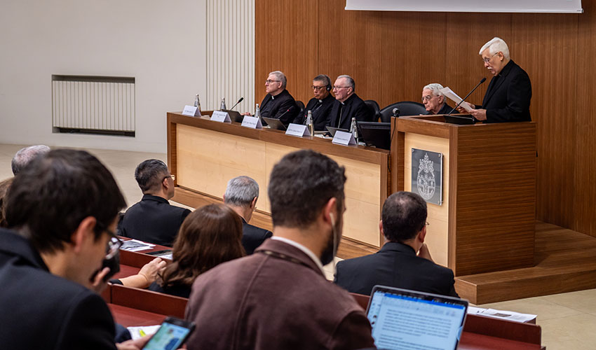 耶穌會總會長蘇薩神父