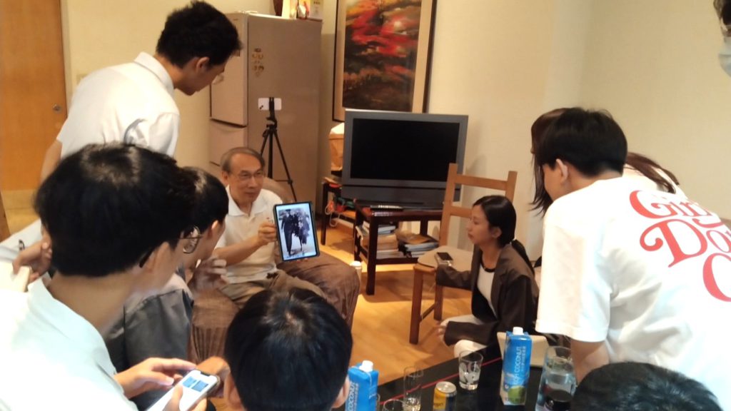 輔醫學生訪問馬志鴻神父家屬代表甘國棟神父