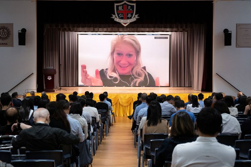 The Spiritual Child 和The Awakened Brain 的美國暢銷書作者麗莎．米勒教授，線上參加耶穌會教育論壇