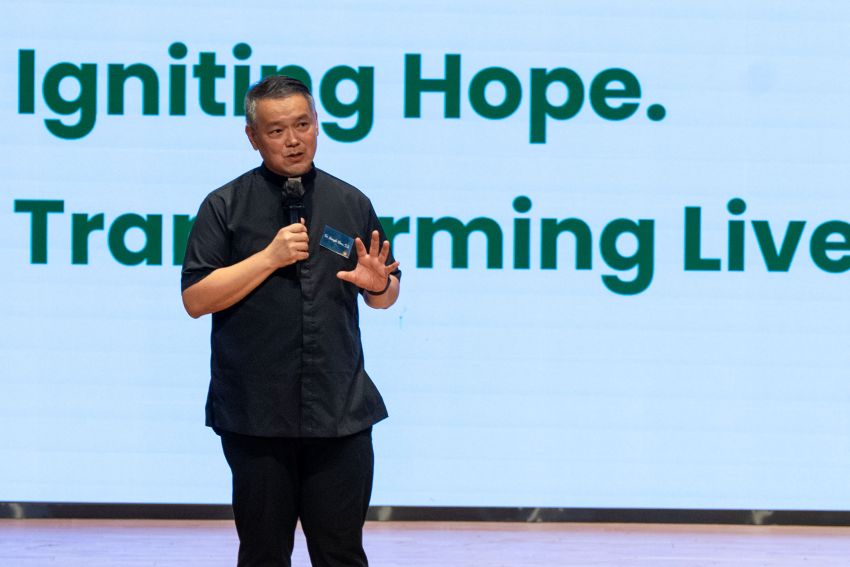 3.菲律賓光啟中學校長蕭恩福神父，分享他關於依納爵的全人關顧和更概念在自我決定理論的角度下的相互作用