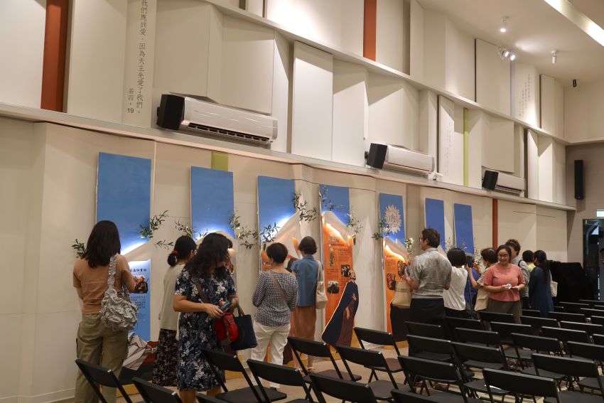 從依納爵皈依到耶穌會使命，這七面美輪美奐的看板令人驚艷又感動