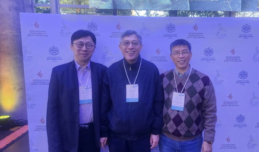 古嘉文博士(左起)、汤涌神父、林荣钧博士出席此次 IAJU 大会