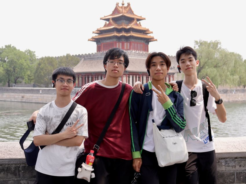 来自澳门利玛窦中学、香港华仁书院、九龙华仁书院、澳门海星中学的学生