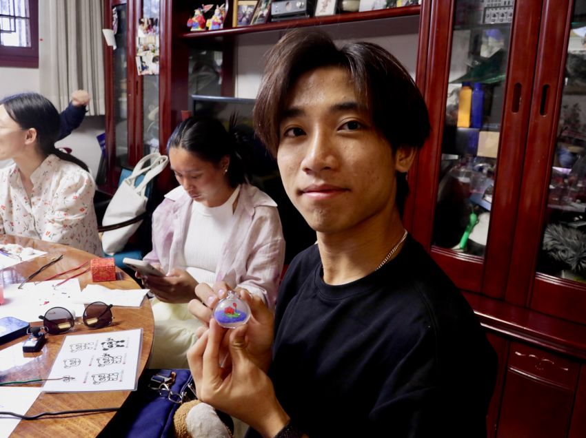 尝试鼻烟壶绘画