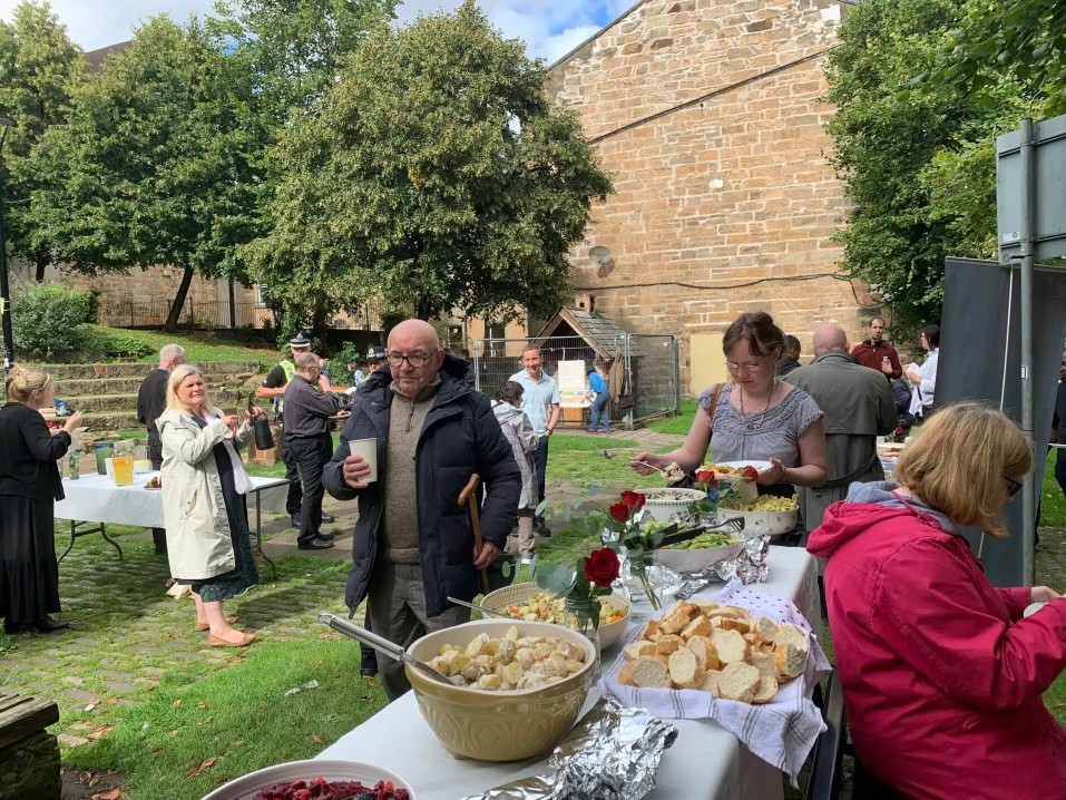 英国耶稣会使命单位野餐会