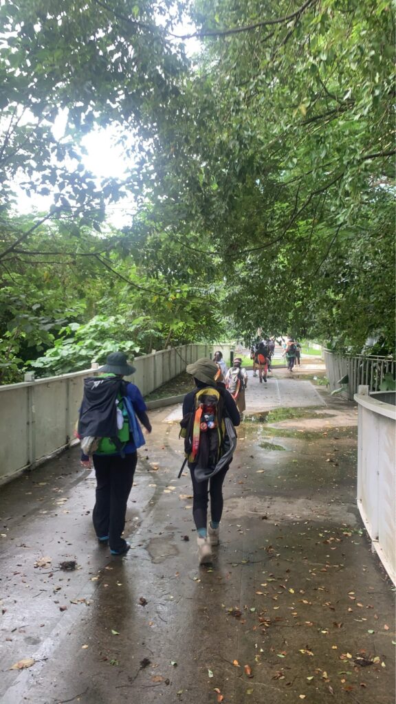 朝聖者在后豐鐵馬道