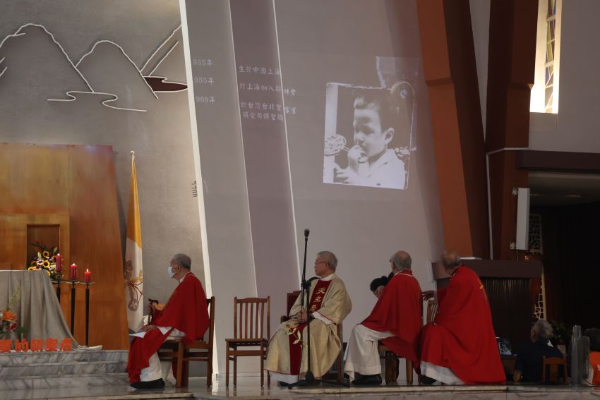 陸達誠神父的兒時的相片