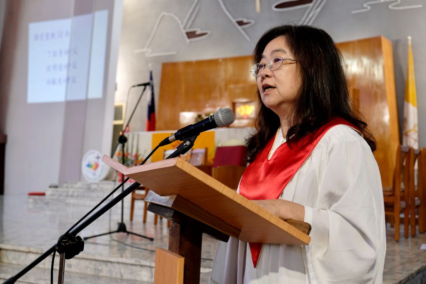 司儀黃慶怡老師