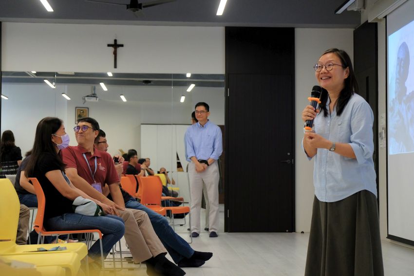 香港思維靜院培育主任羅嘉慧女士擔任講師