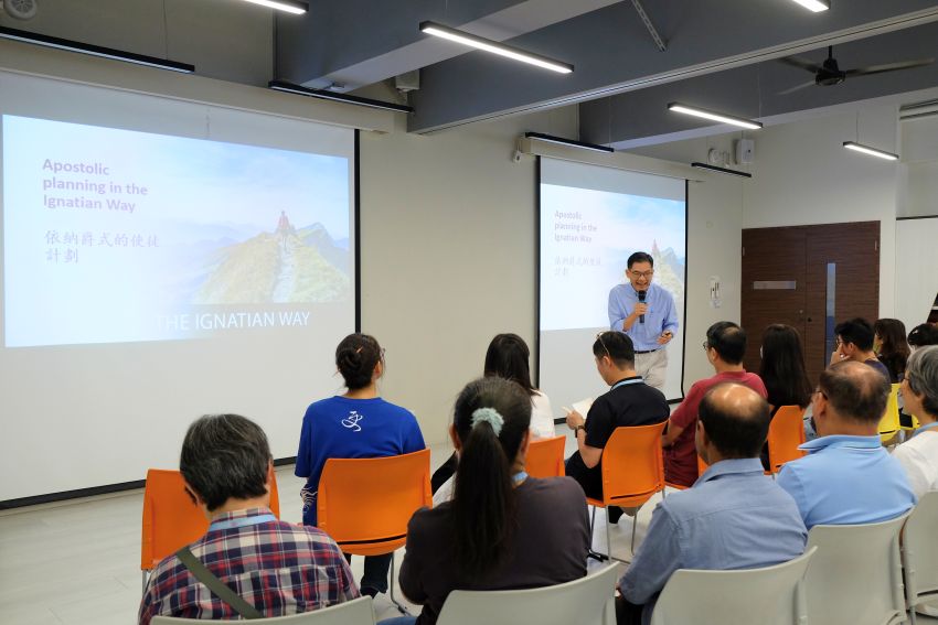 蘇英麟博士以許多例子介紹使徒計畫