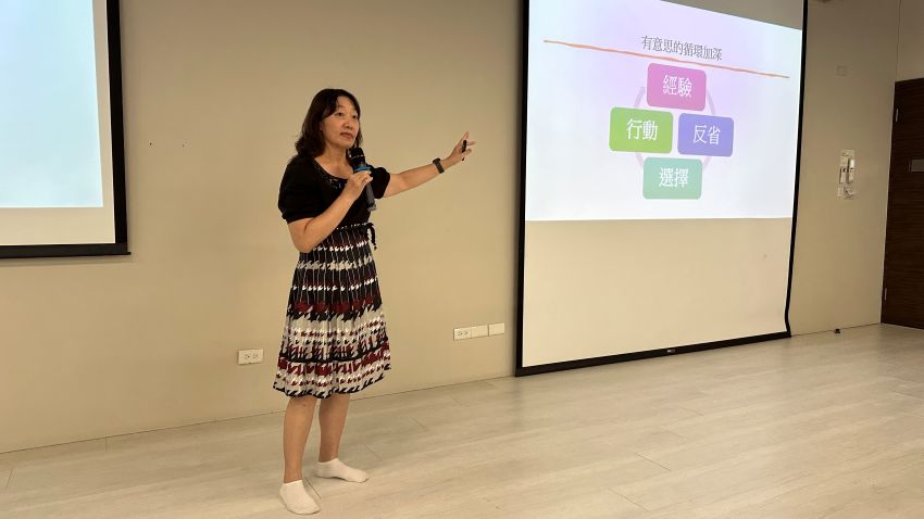 張淑芬主任提出靈修中心團隊實際進行使徒計畫的經驗供眾人參考