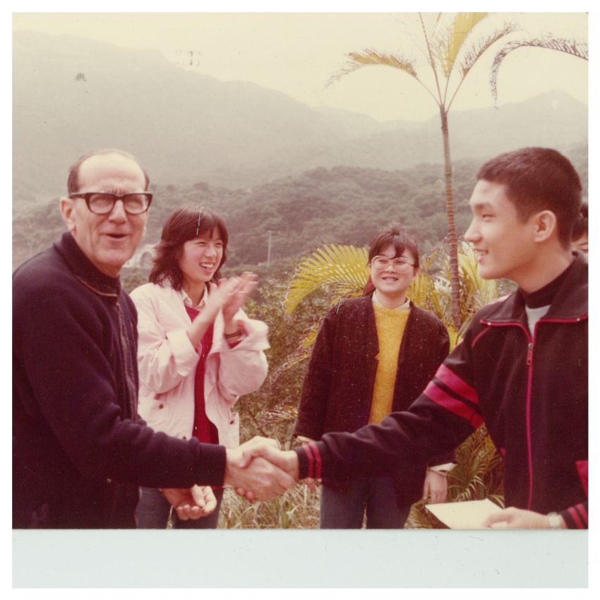 賴神父與瑪達肋納及北商的學生