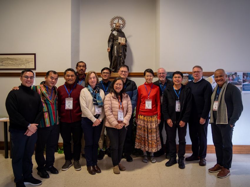 亚太区代表们合照