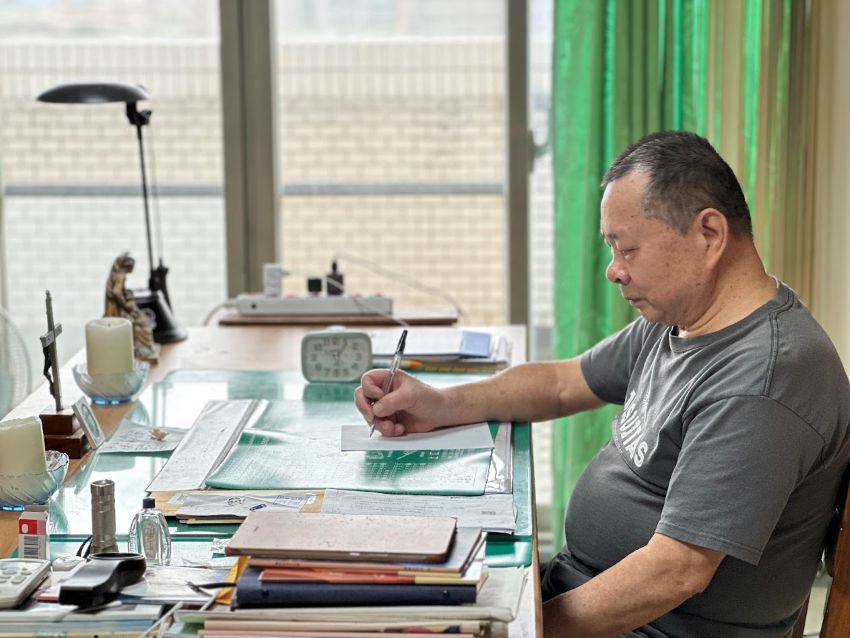 以祈祷写诗的官枝顺终身修士