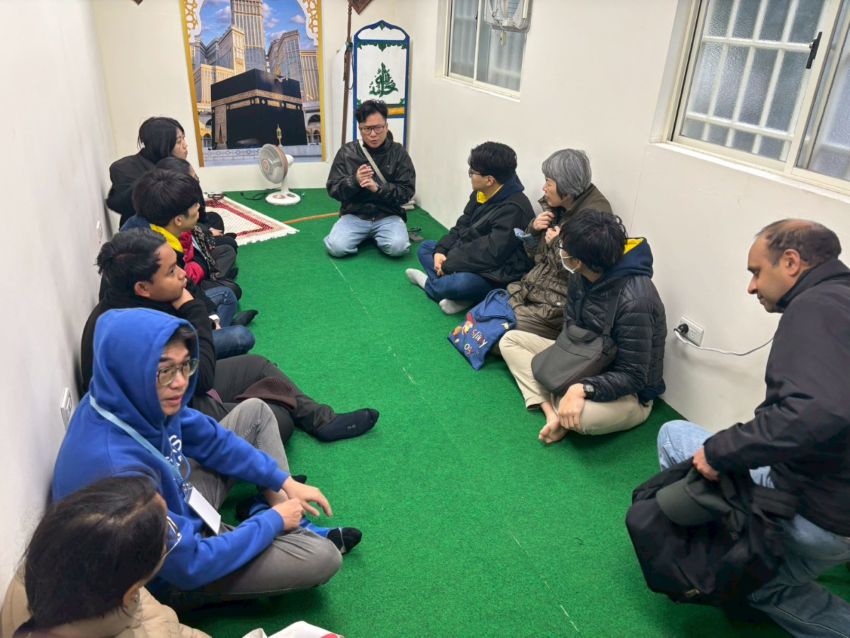 漁火中的馬槽:在港邊修直主的路Magis JCAP 2025