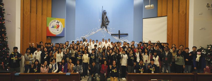 在台北古亭耶穌聖心堂開幕彌撒後大合照