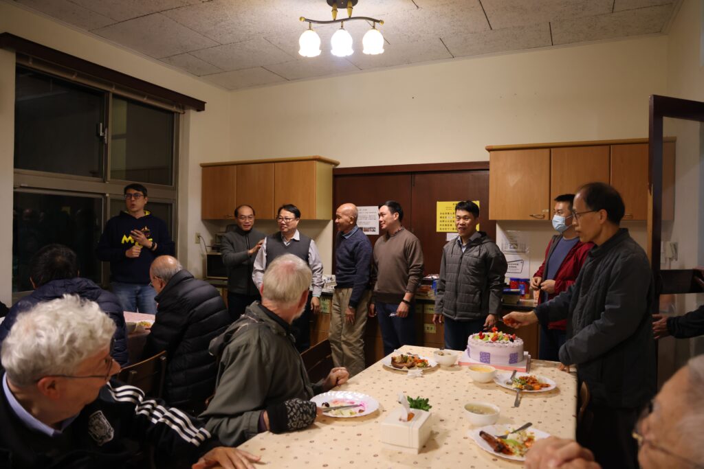 為一月份的壽星慶生