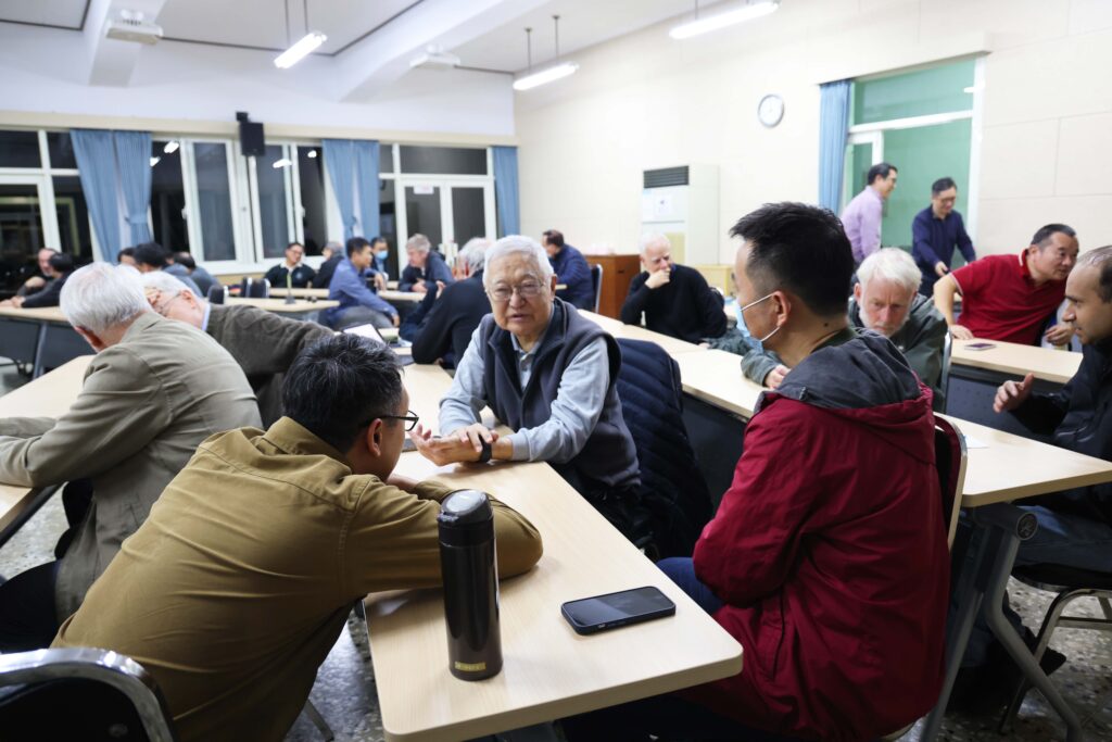 會士分享彼此近況