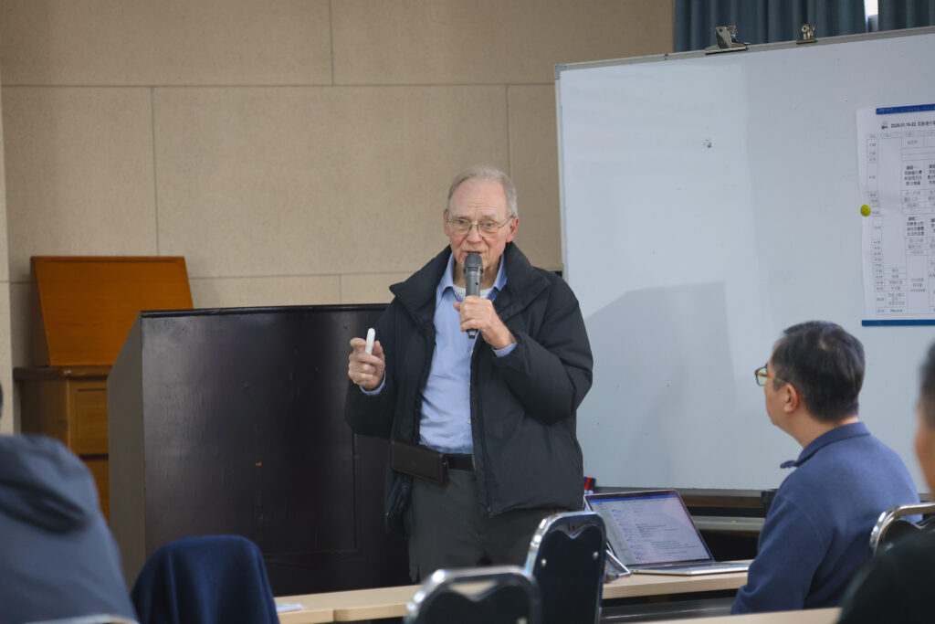 詹德隆神父分享「耶穌會士的身份及團體生活的品質」